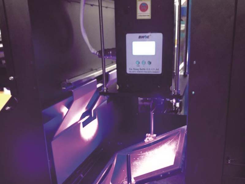 PCB印刷電路板平行光曝光機UV LED光源- 裕群光電科技股份有限公司