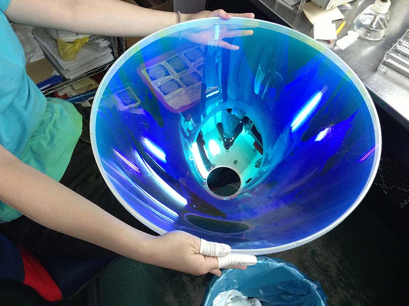 反光碗燈杯- 裕群光電科技股份有限公司