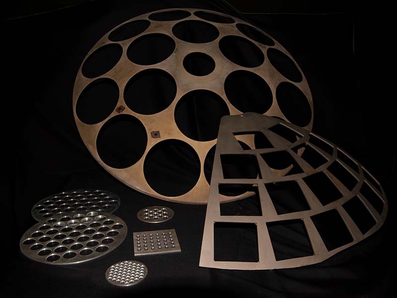 伞架- 裕群光电科技股份有限公司